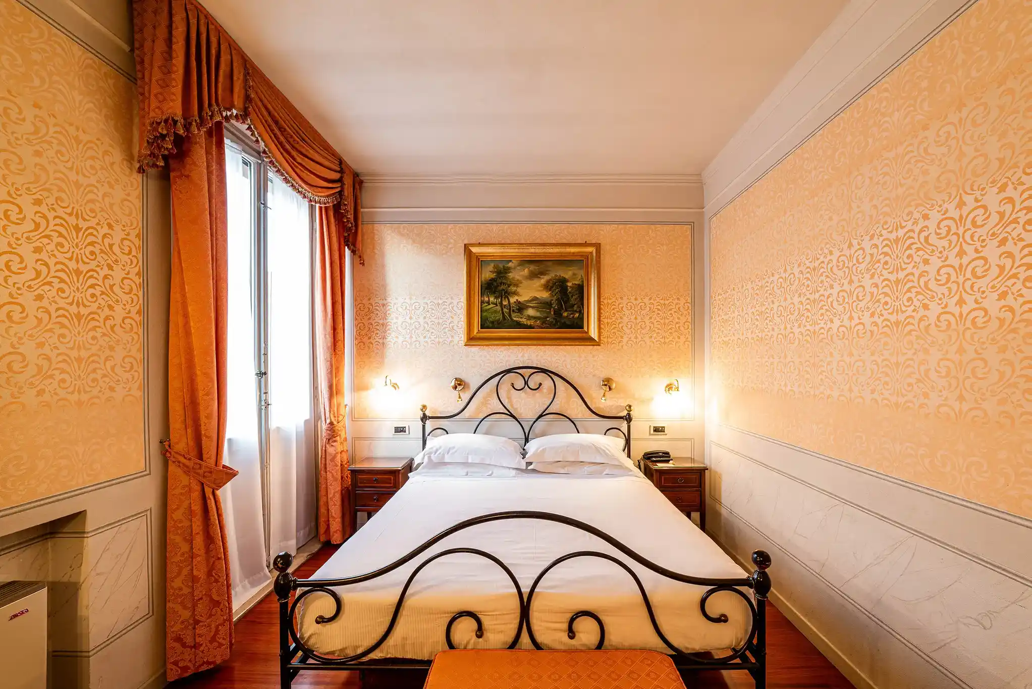 phi-hotel-canalgrande-modena-superior-1.webp